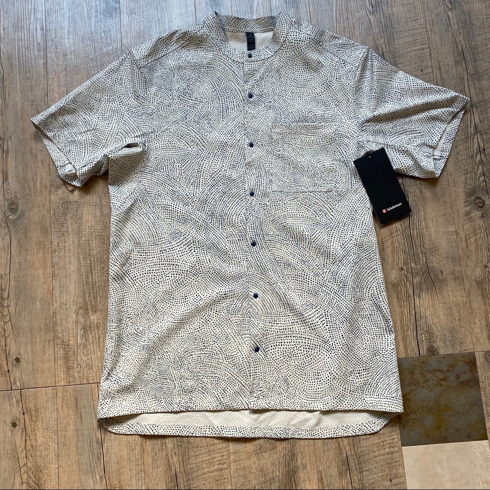 NWT Men’s Lululemon Daily Drift Shirt in Large